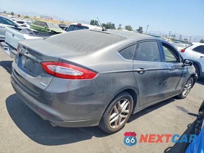 Trzecie zdjęcie samochodu z tyłu: 2013 FORD FUSION SE VIN:3FA6P0HR2DR371276 - miniatura