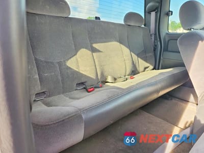 Zdjęcie 10 z 12 samochodu: 2005 GMC SIERRA K2500 HEAVY DUTY VIN:1GTHK29U05E343948 - miniatura