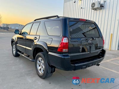 Trzecie zdjęcie samochodu z tyłu: 2006 TOYOTA 4RUNNER SPORT EDITION VIN:JTEZU14R160080584 - miniatura