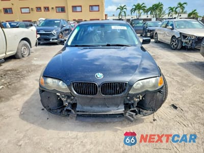 Piąte zdjęcie samochodu w środku: 2005 BMW 330 XI VIN:WBAEW53465PN39878 - miniatura