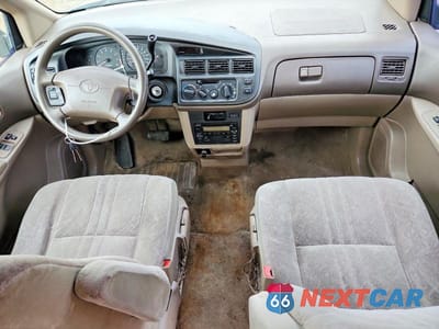 Zdjęcie 8 z 12 samochodu: 2000 TOYOTA SIENNA LE VIN:4T3ZF13C2YU246556 - miniatura