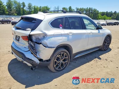 Trzecie zdjęcie samochodu z tyłu: 2020 BMW X1 XDRIVE28I VIN:WBXJG9C07L5R81387 - miniatura