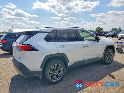 Trzecie zdjęcie samochodu z tyłu: 2024 TOYOTA RAV4 LIMITED VIN:JTMD6RFV1RJ052249 - miniatura