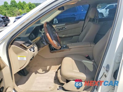 Zdjęcie 7 z 12 samochodu: 2011 MERCEDES-BENZ E 350 BLUETEC VIN:WDDHF2EB5BA298622 - miniatura