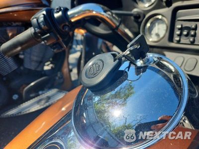 Zdjęcie 8 z 9 samochodu: 2008 HARLEY-DAVIDSON FLHX 105TH ANNIVERSARY EDITION VIN:1HD1KB4468Y639633 - miniatura