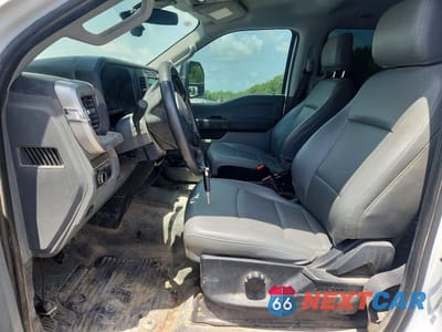 Zdjęcie 7 z 12 samochodu: 2023 FORD F250 SUPER DUTY VIN:1FT8W2BM4PEC58323 - miniatura