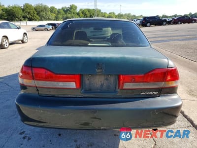 Zdjęcie 6 z 13 samochodu: 2001 HONDA ACCORD VALUE VIN:1HGCF86681A032214 - miniatura
