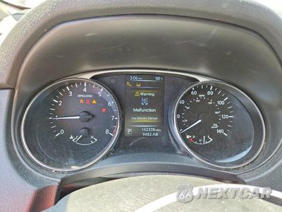 Zdjęcie 9 z 13 samochodu: 2015 NISSAN ROGUE SV VIN:5N1AT2MV7FC923396 - miniatura