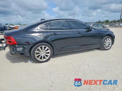 Trzecie zdjęcie samochodu z tyłu: 2017 VOLVO S90 T6 MOMENTUM VIN:YV1A22MK1H1017850 - miniatura