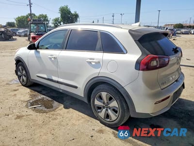 Drugie zdjęcie samochodu z przodu: 2019 KIA NIRO LX VIN:KNDCB3LC8K5353753 - miniatura