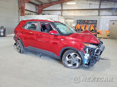Czwarte zdjęcie samochodu z boku: 2022 HYUNDAI VENUE SEL VIN:KMHRC8A37NU162855 - miniatura