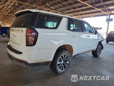 Trzecie zdjęcie samochodu z tyłu: 2024 CHEVROLET TAHOE 4WD V8 VIN:1GNSKLED8RR159803 - miniatura