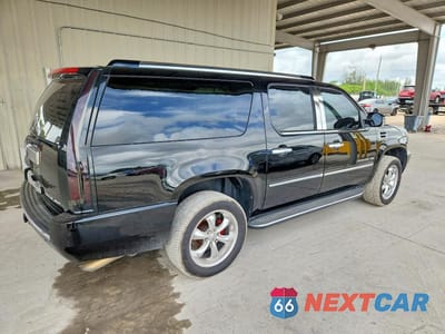Trzecie zdjęcie samochodu z tyłu: 2013 CADILLAC ESCALADE ESV VIN:1GYS4GEF7DR188093 - miniatura