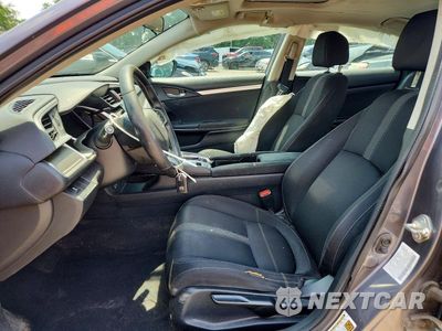 Zdjęcie 7 z 12 samochodu: 2018 HONDA CIVIC EX VIN:2HGFC1F30JH644007 - miniatura