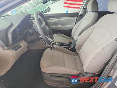 Zdjęcie 7 z 12 samochodu: 2020 HYUNDAI ELANTRA SEL VIN:5NPD84LF9LH529908 - miniatura