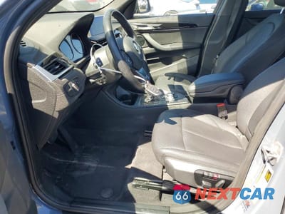 Zdjęcie 7 z 14 samochodu: 2021 BMW X1 SDRIVE28I VIN:WBXJG7C01M3M74177 - miniatura