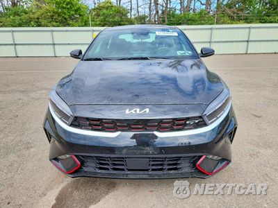 Piąte zdjęcie samochodu w środku: 2024 KIA FORTE GT VIN:3KPF44AC5RE832601 - miniatura