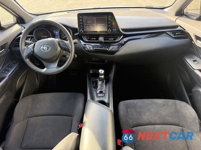 Zdjęcie 9 z 10 samochodu: 2019 TOYOTA C-HR LE VIN:NMTKHMBXXKR067772 - miniatura