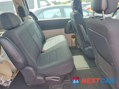 Zdjęcie 11 z 13 samochodu: 2010 DODGE GRAND CARAVAN SE VIN:2D4RN4DE4AR417086 - miniatura