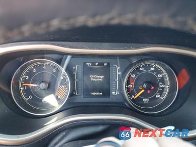 Zdjęcie 9 z 13 samochodu: 2015 JEEP CHEROKEE LATITUDE VIN:1C4PJMCS2FW509741 - miniatura