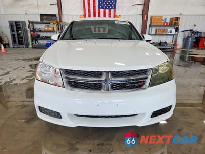 Piąte zdjęcie samochodu w środku: 2012 DODGE AVENGER SXT VIN:1C3CDZCB1CN253360 - miniatura