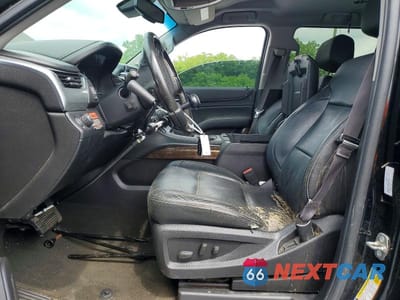 Zdjęcie 7 z 12 samochodu: 2015 CHEVROLET SUBURBAN C1500 LT VIN:1GNSCJKC2FR623290 - miniatura