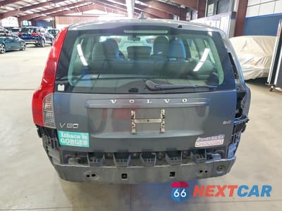 Zdjęcie 6 z 14 samochodu: 2010 VOLVO V50 2.4I VIN:YV1382MW8A2532693 - miniatura
