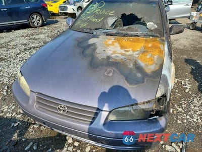 Zdjęcie 11 z 12 samochodu: 1998 TOYOTA CAMRY LE VIN:4T1BG22K6WU244294 - miniatura