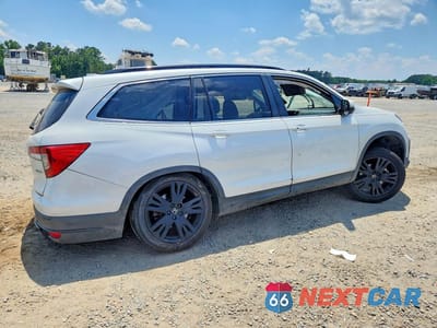 Trzecie zdjęcie samochodu z tyłu: 2021 HONDA PILOT SE VIN:5FNYF5H29MB030254 - miniatura