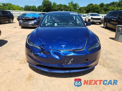 Piąte zdjęcie samochodu w środku: 2024 TESLA MODEL 3 VIN:5YJ3E1EBXRF791943 - miniatura