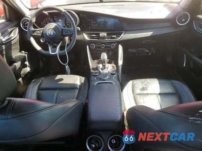 Zdjęcie 8 z 12 samochodu: 2020 ALFA ROMEO GIULIA VIN:ZARFANAN9L7636898 - miniatura