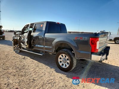 Drugie zdjęcie samochodu z przodu: 2017 FORD F250 SUPER DUTY VIN:1FT7W2BT5HEC84580 - miniatura