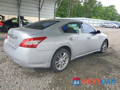 Trzecie zdjęcie samochodu z tyłu: 2011 NISSAN MAXIMA 3.5 S VIN:1N4AA5AP3BC816380 - miniatura