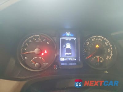 Zdjęcie 9 z 12 samochodu: 2020 TOYOTA TACOMA SR V6 VIN:3TMCZ5AN2LM359796 - miniatura