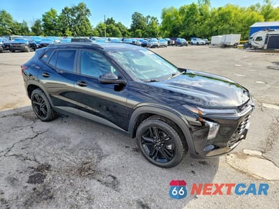 Czwarte zdjęcie samochodu z boku: 2024 CHEVROLET TRAX ACTIV VIN:KL77LKE21RC002456 - miniatura