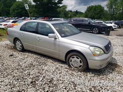 Czwarte zdjęcie samochodu z boku: 2001 LEXUS LS 430 VIN:JTHBN30F210010268 - miniatura