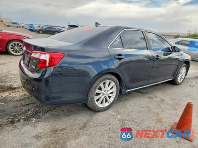 Trzecie zdjęcie samochodu z tyłu: 2012 TOYOTA CAMRY HYBRID XLE VIN:4T1BD1FK2CU004071 - miniatura