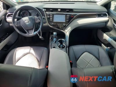 Zdjęcie 8 z 12 samochodu: 2018 TOYOTA CAMRY XLE VIN:4T1B11HK7JU074586 - miniatura