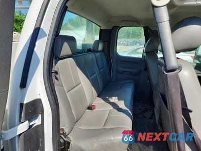 Zdjęcie 10 z 12 samochodu: 2012 CHEVROLET SILVERADO K2500 HEAVY DUTY VIN:1GB2KVCG7CZ327265 - miniatura