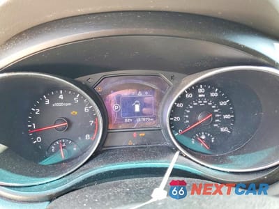 Zdjęcie 9 z 13 samochodu: 2017 KIA SEDONA LX VIN:KNDMB5C14H6313445 - miniatura