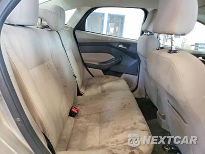 Zdjęcie 10 z 12 samochodu: 2016 FORD FOCUS SE VIN:1FADP3F2XGL281178 - miniatura