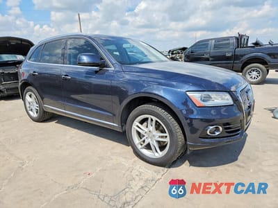 Czwarte zdjęcie samochodu z boku: 2016 AUDI Q5 PREMIUM VIN:WA1C2AFPXGA058634 - miniatura