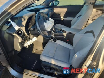 Zdjęcie 7 z 12 samochodu: 2022 LEXUS UX 200 BASE VIN:JTHX3JBH2N2053677 - miniatura