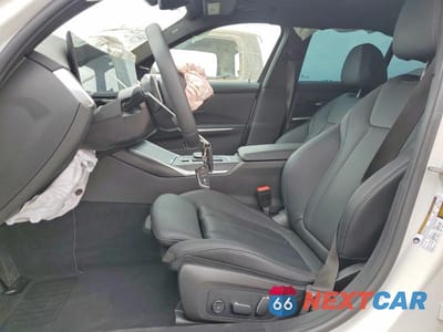 Zdjęcie 7 z 12 samochodu: 2025 BMW 330I VIN:3MW69CW04S8E94300 - miniatura