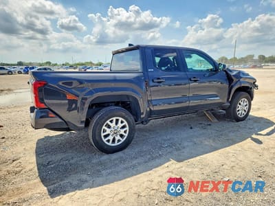 Trzecie zdjęcie samochodu z tyłu: 2025 TOYOTA TACOMA SR5 VIN:3TMLB5JN1SM094498 - miniatura