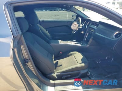 Zdjęcie 10 z 13 samochodu: 2014 FORD MUSTANG GT VIN:1ZVBP8CF5E5319243 - miniatura