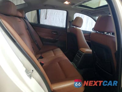 Zdjęcie 10 z 12 samochodu: 2008 BMW 328 XI VIN:WBAVC93548K056500 - miniatura