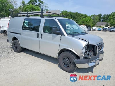 Czwarte zdjęcie samochodu z boku: 2015 GMC SAVANA G2500 VIN:1GTW7FCG6F1273951 - miniatura