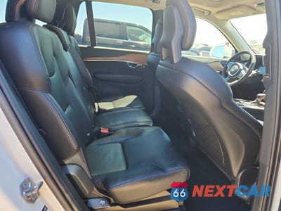 Zdjęcie 10 z 12 samochodu: 2021 VOLVO XC90 T6 MOMENTUM VIN:YV4A22PK4M1679284 - miniatura