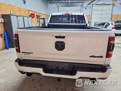 Zdjęcie 6 z 12 samochodu: 2020 RAM 1500 SPORT VIN:1C6SRFTTXLN253087 - miniatura